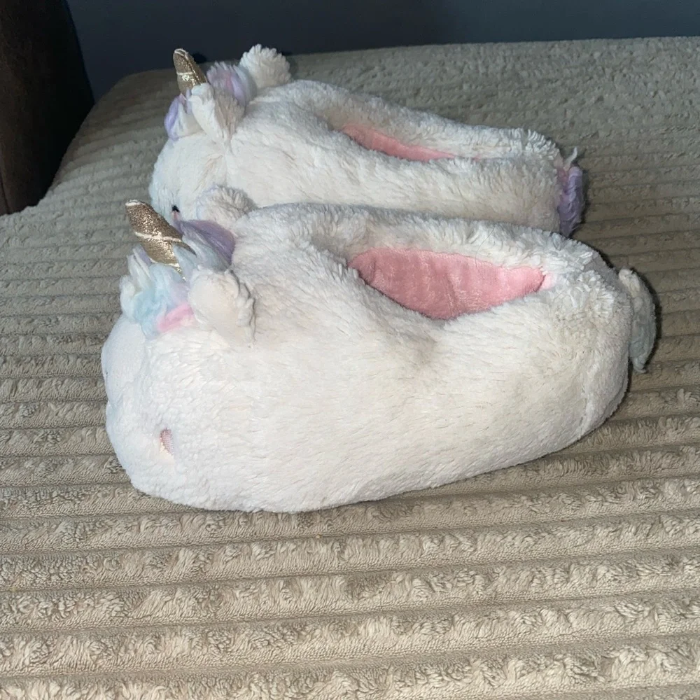 ✨ Cozy Unicorn Slippers 🦄 | Girls XL (11/12) ✨